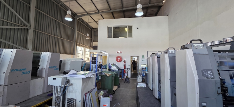 To Let Commercial Property for Rent in Barbeque Downs Gauteng