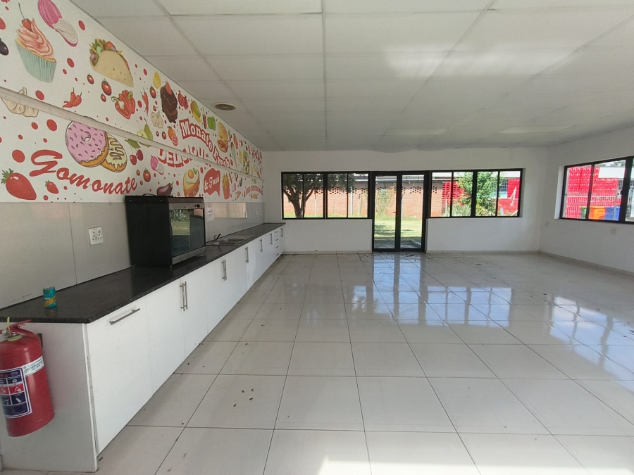 To Let Commercial Property for Rent in Rosslyn Gauteng