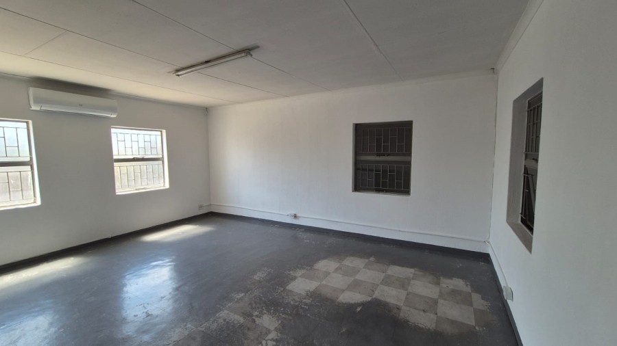 To Let Commercial Property for Rent in Silvertondale Gauteng