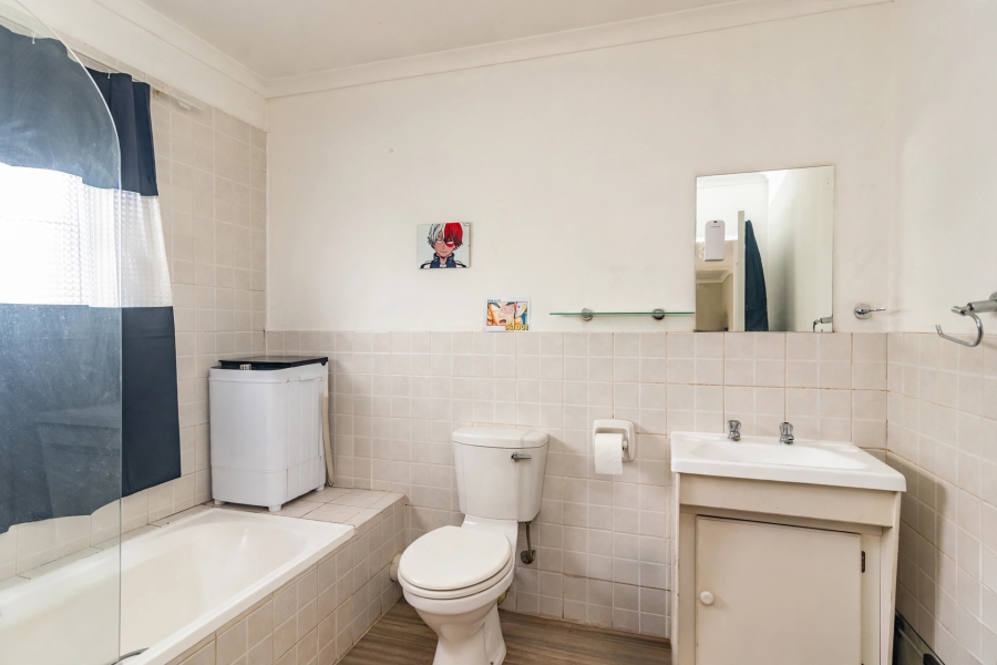 1 Bedroom Property for Sale in Helderkruin Gauteng