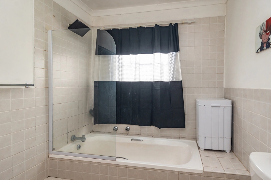 1 Bedroom Property for Sale in Helderkruin Gauteng