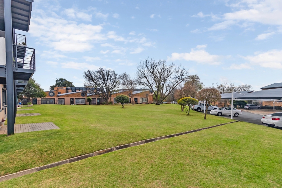 1 Bedroom Property for Sale in Helderkruin Gauteng