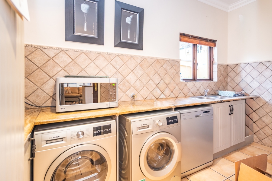 3 Bedroom Property for Sale in Allens Nek Gauteng