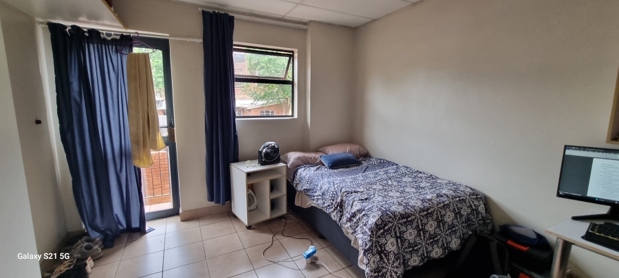 8 Bedroom Property for Sale in Hatfield Gauteng