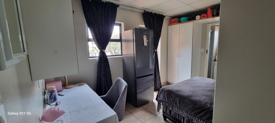 8 Bedroom Property for Sale in Hatfield Gauteng