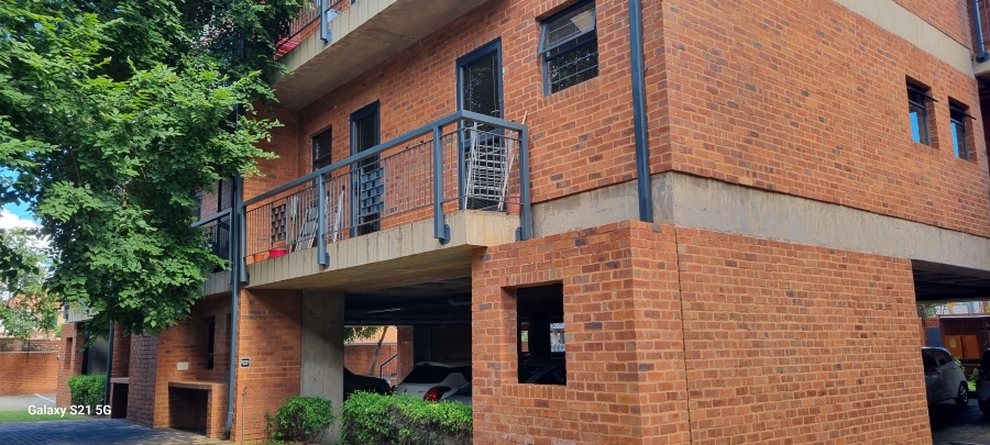 8 Bedroom Property for Sale in Hatfield Gauteng
