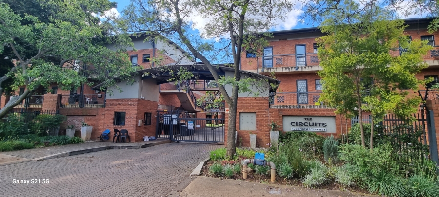 8 Bedroom Property for Sale in Hatfield Gauteng