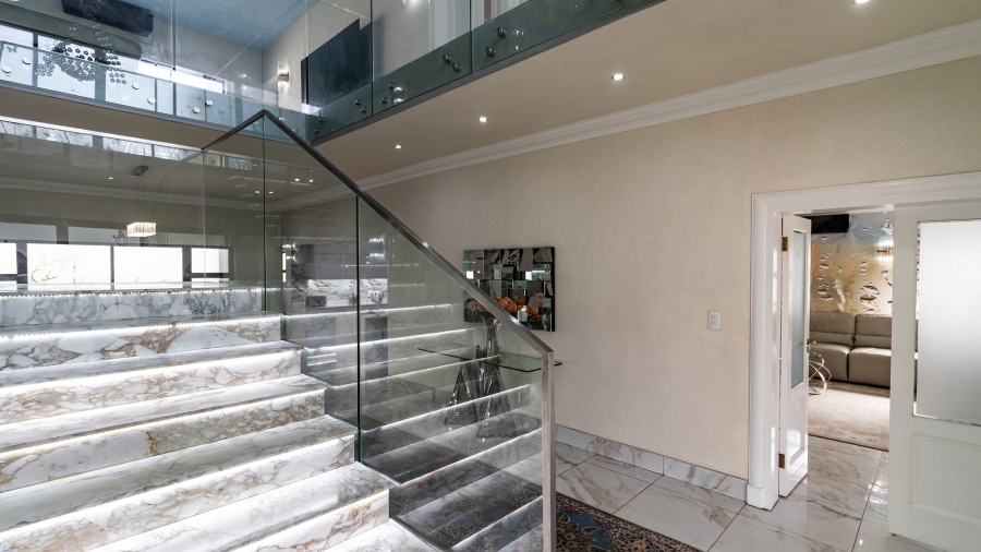 7 Bedroom Property for Sale in Carlswald North Estate Gauteng