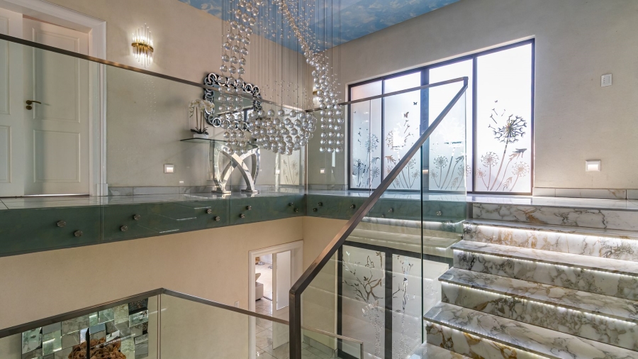 7 Bedroom Property for Sale in Carlswald North Estate Gauteng