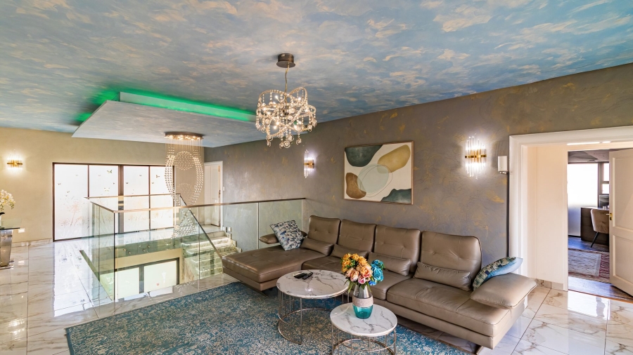 7 Bedroom Property for Sale in Carlswald North Estate Gauteng