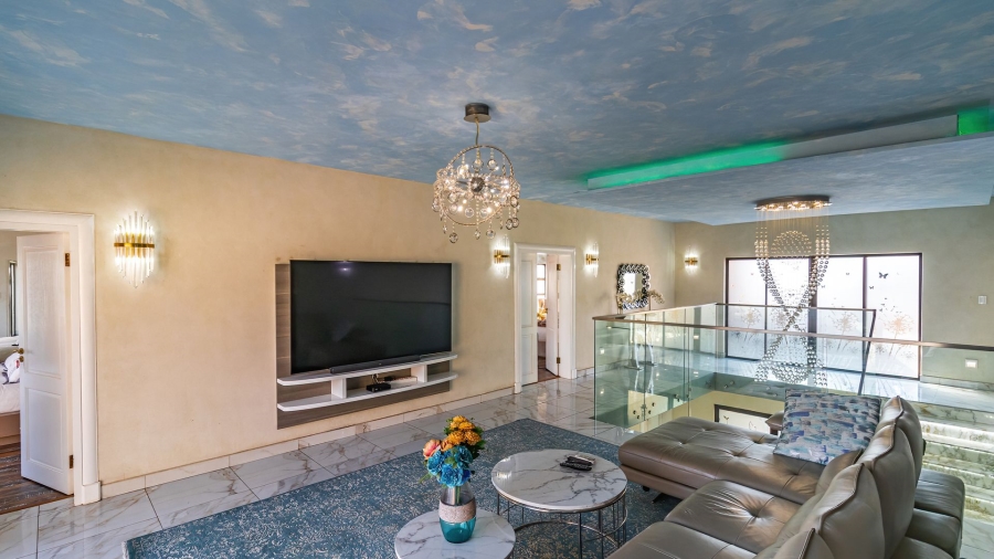 7 Bedroom Property for Sale in Carlswald North Estate Gauteng