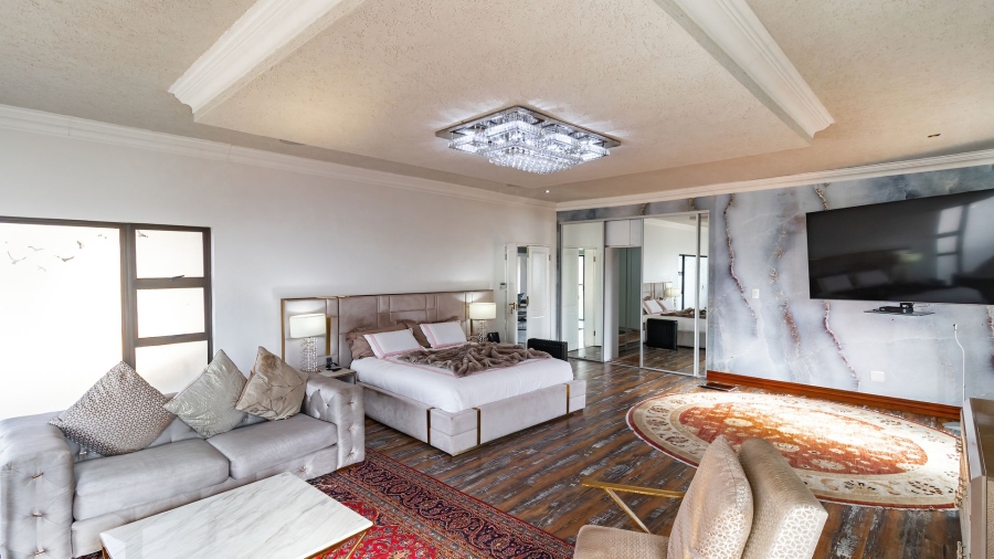 7 Bedroom Property for Sale in Carlswald North Estate Gauteng