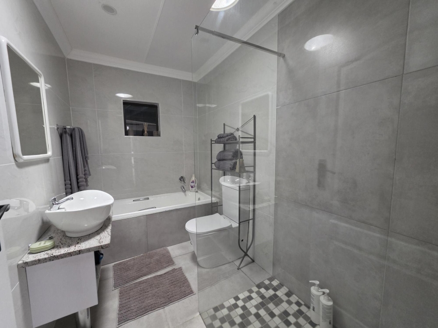 3 Bedroom Property for Sale in Misty Bay Gauteng