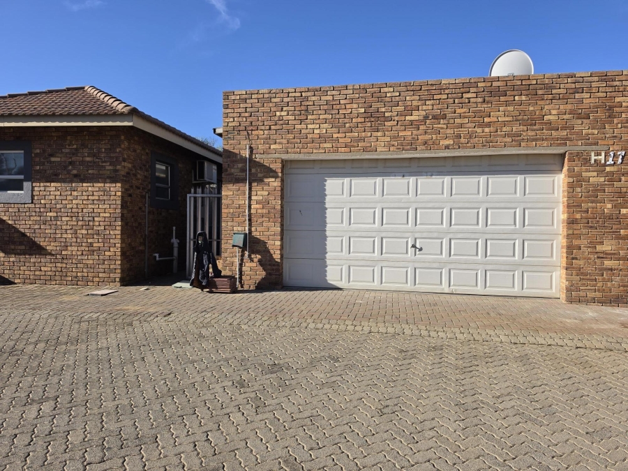 3 Bedroom Property for Sale in Misty Bay Gauteng