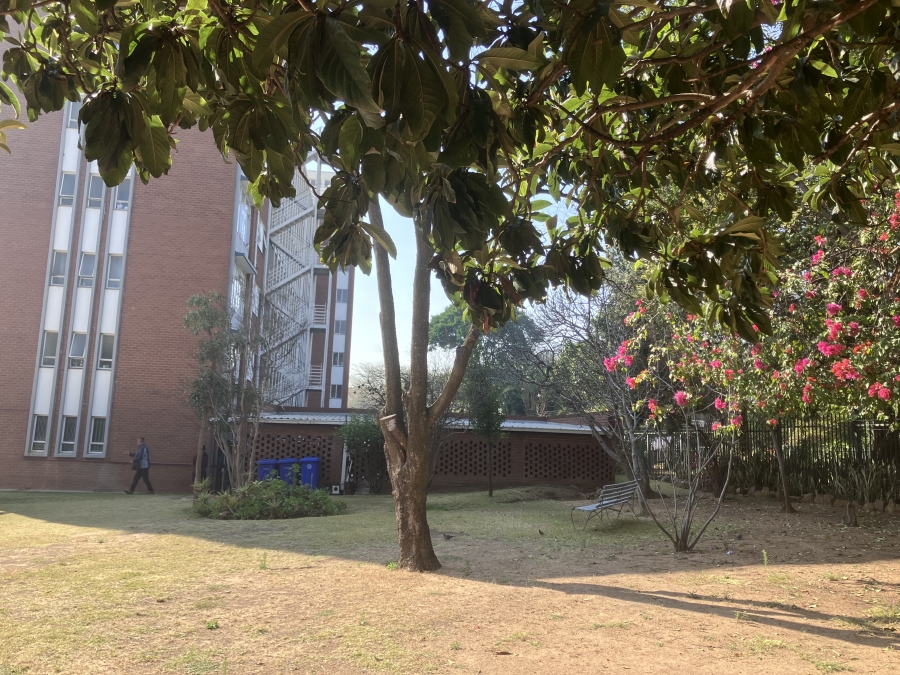2 Bedroom Property for Sale in Queenswood Gauteng