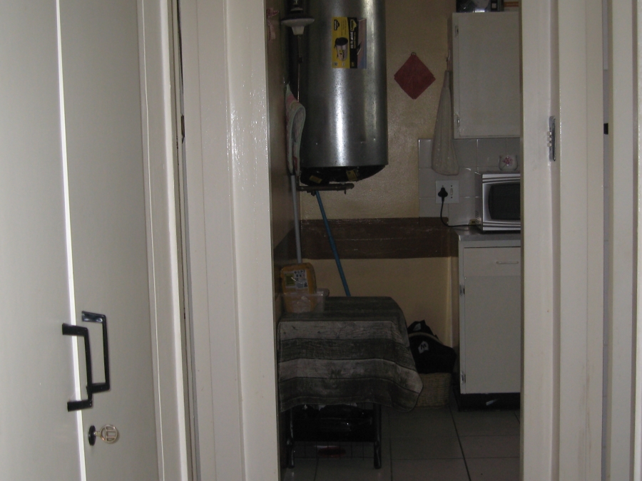 2 Bedroom Property for Sale in Queenswood Gauteng