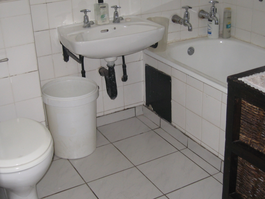 2 Bedroom Property for Sale in Queenswood Gauteng