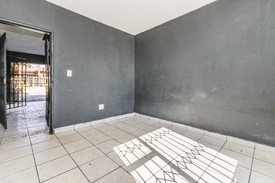 9 Bedroom Property for Sale in Rietvallei Gauteng