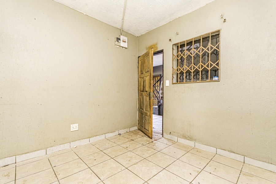 9 Bedroom Property for Sale in Rietvallei Gauteng
