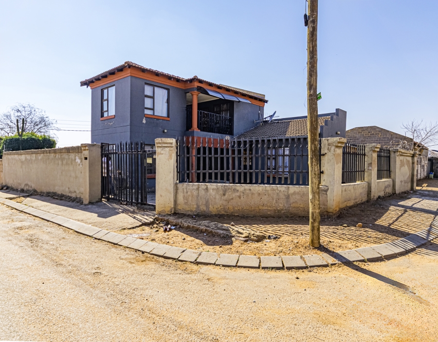 9 Bedroom Property for Sale in Rietvallei Gauteng
