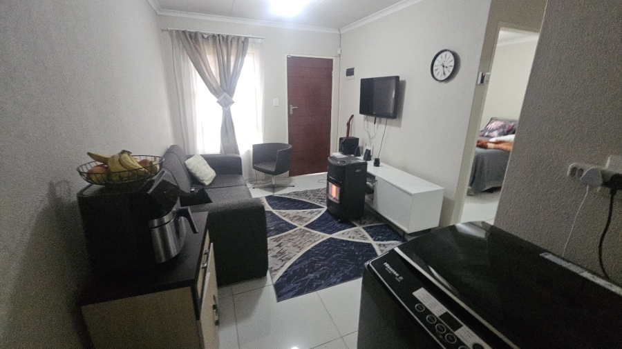 2 Bedroom Property for Sale in Alliance Gauteng