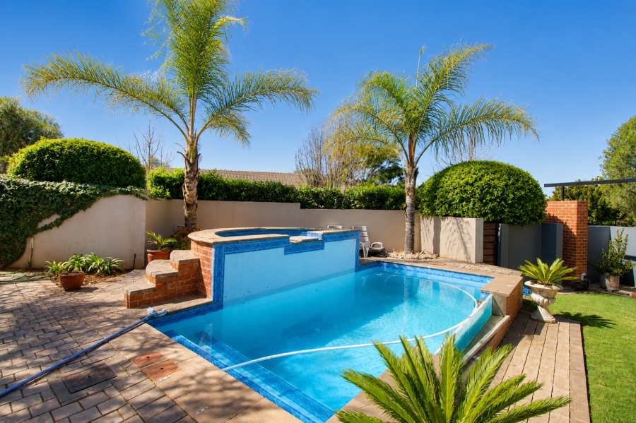 4 Bedroom Property for Sale in Midstream Estate Gauteng