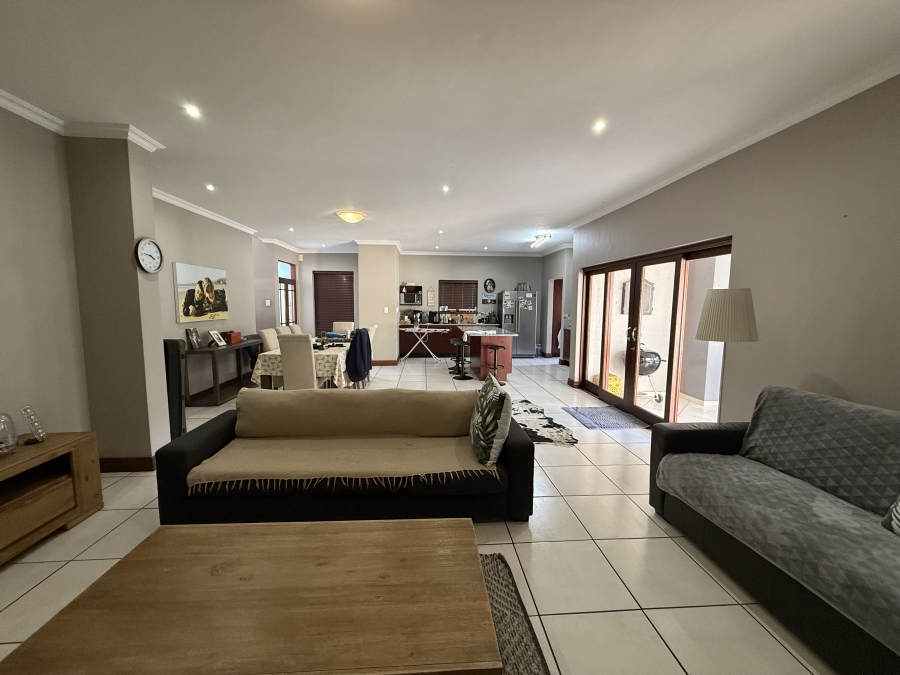 To Let 3 Bedroom Property for Rent in Heritage Hill Gauteng