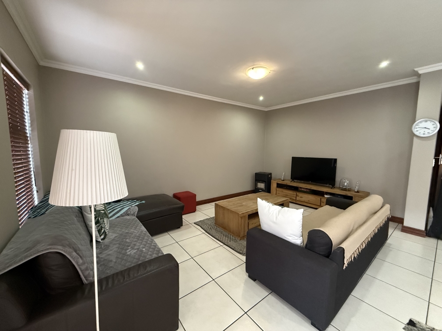 To Let 3 Bedroom Property for Rent in Heritage Hill Gauteng