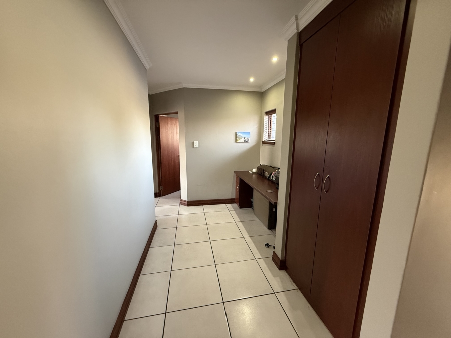 To Let 3 Bedroom Property for Rent in Heritage Hill Gauteng