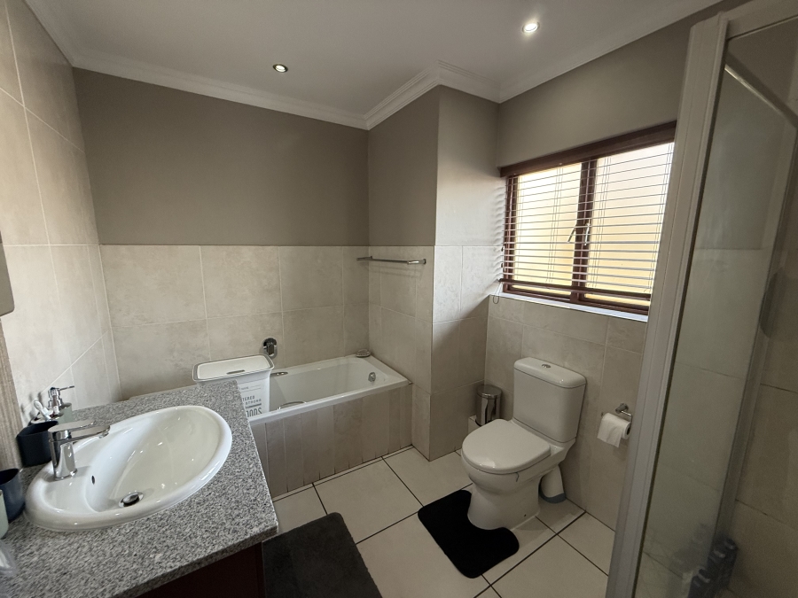 To Let 3 Bedroom Property for Rent in Heritage Hill Gauteng