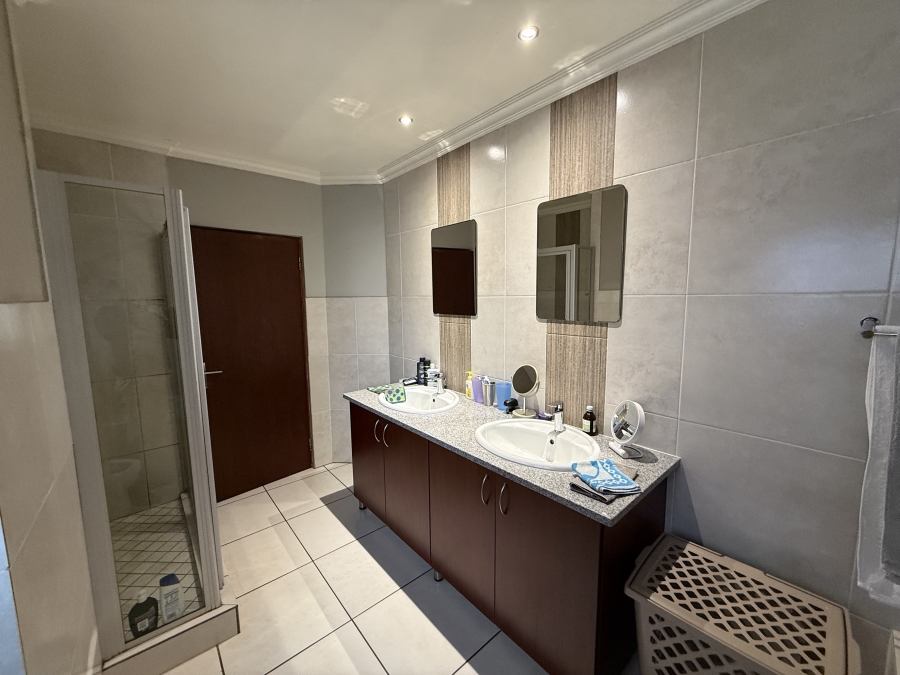 To Let 3 Bedroom Property for Rent in Heritage Hill Gauteng