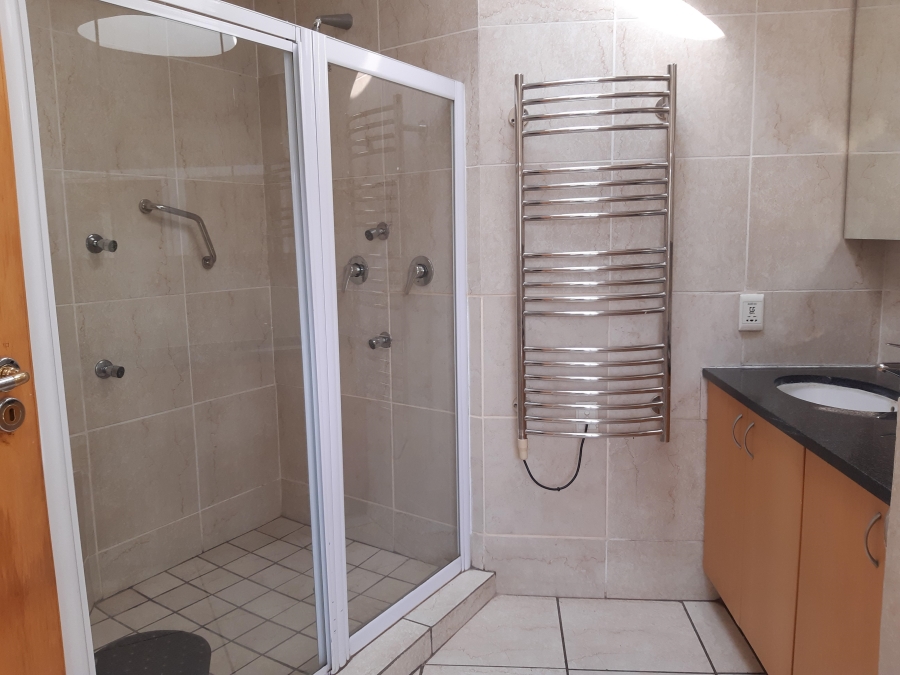 To Let 1 Bedroom Property for Rent in Waterkloof Ridge Gauteng