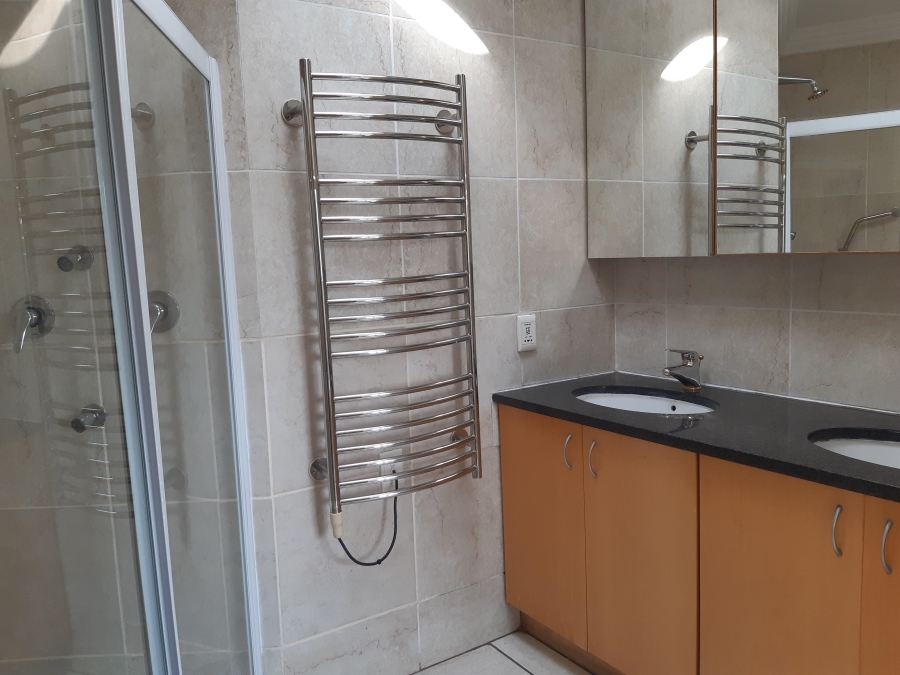 To Let 1 Bedroom Property for Rent in Waterkloof Ridge Gauteng