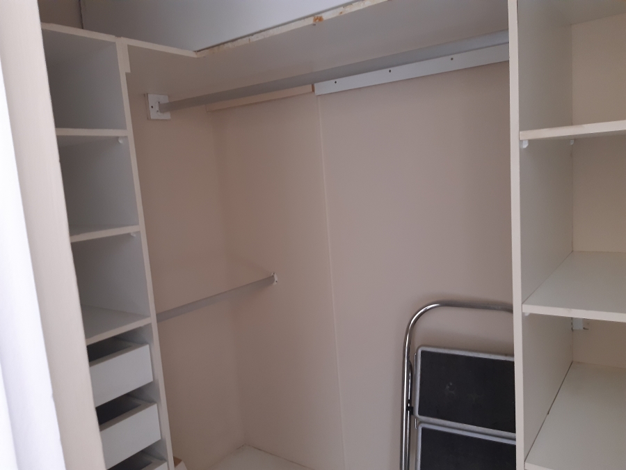 To Let 1 Bedroom Property for Rent in Waterkloof Ridge Gauteng