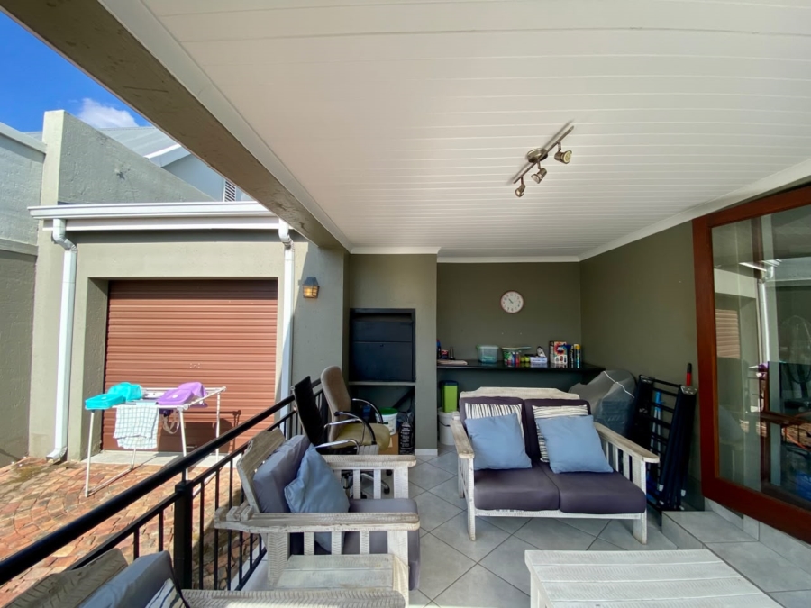 To Let 3 Bedroom Property for Rent in Heritage Hill Gauteng