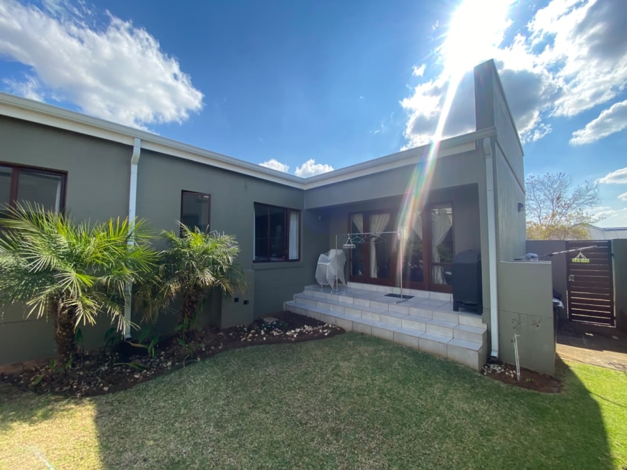 To Let 3 Bedroom Property for Rent in Heritage Hill Gauteng