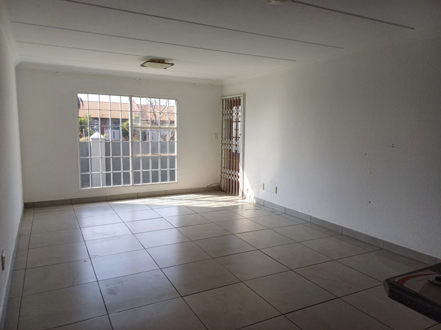 3 Bedroom Property for Sale in Risana Gauteng