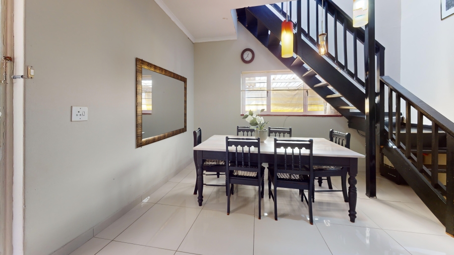 5 Bedroom Property for Sale in Sunnyridge Gauteng