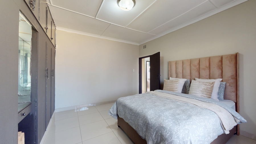 5 Bedroom Property for Sale in Sunnyridge Gauteng