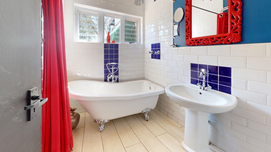 5 Bedroom Property for Sale in Sunnyridge Gauteng