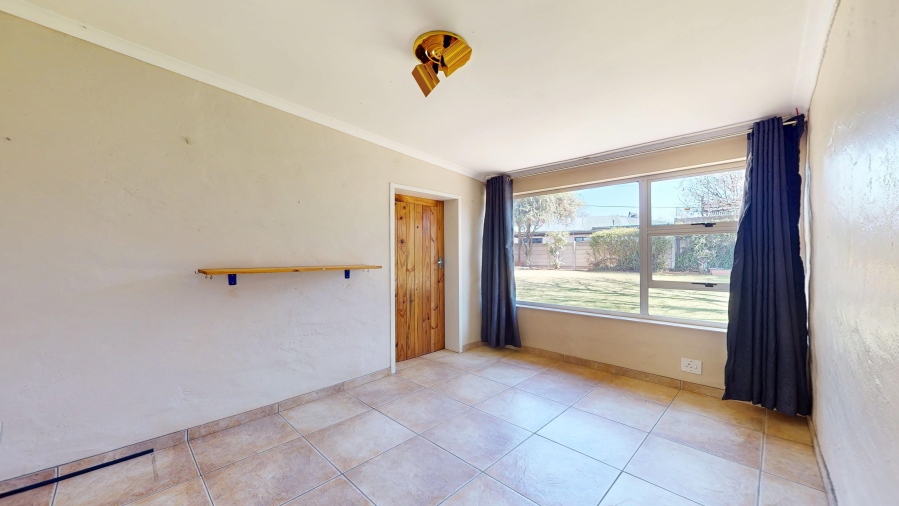 5 Bedroom Property for Sale in Sunnyridge Gauteng
