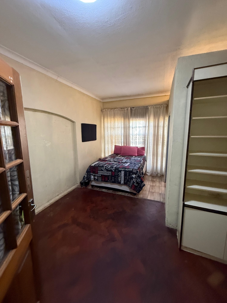 To Let 1 Bedroom Property for Rent in Lambton Gauteng