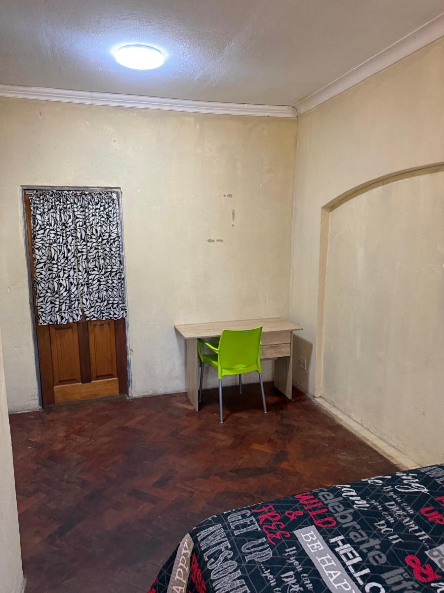 To Let 1 Bedroom Property for Rent in Lambton Gauteng