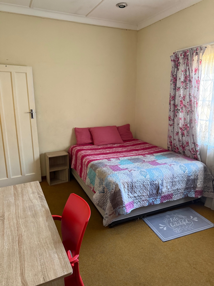 To Let 1 Bedroom Property for Rent in Lambton Gauteng