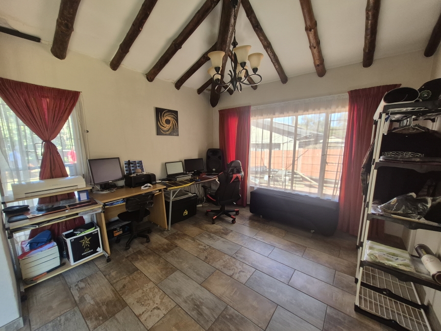 3 Bedroom Property for Sale in Brackendowns Gauteng