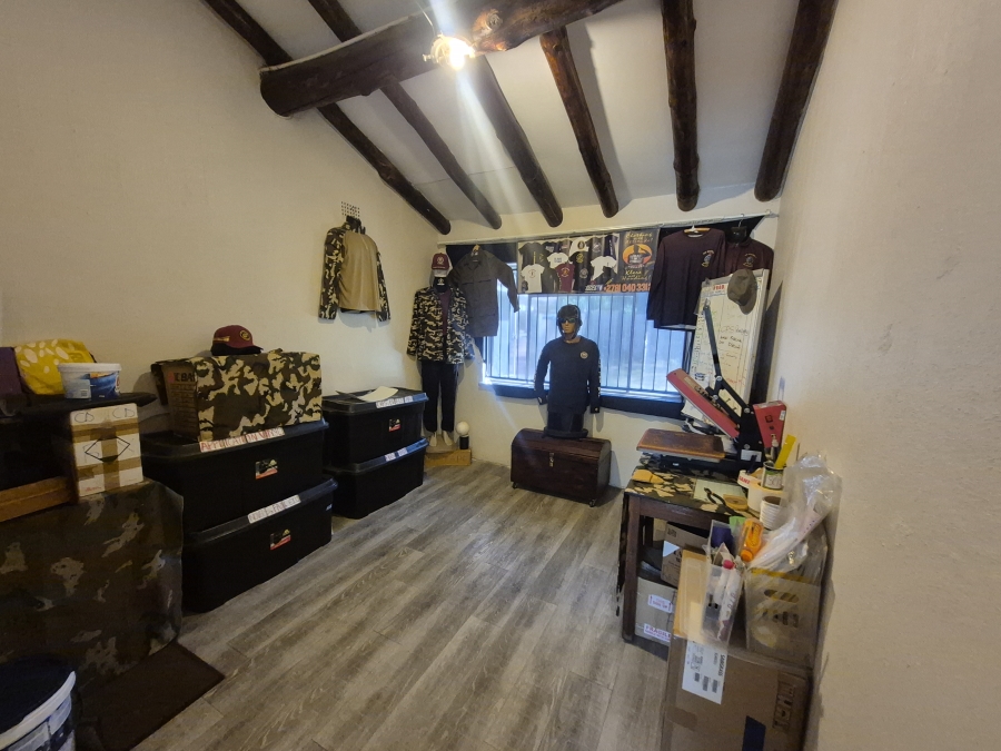 3 Bedroom Property for Sale in Brackendowns Gauteng