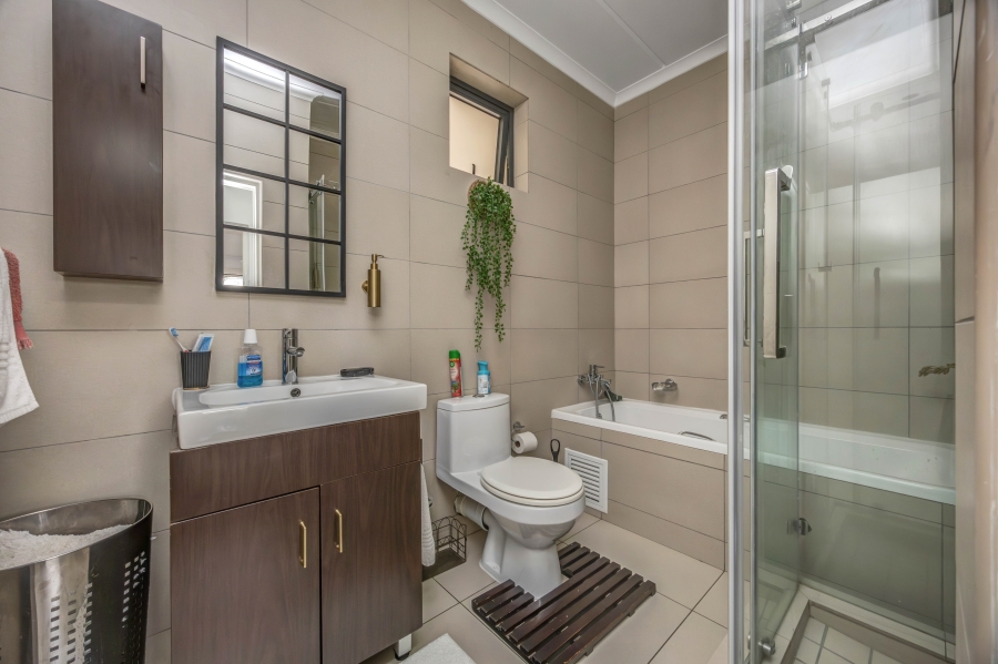 1 Bedroom Property for Sale in Dainfern Gauteng
