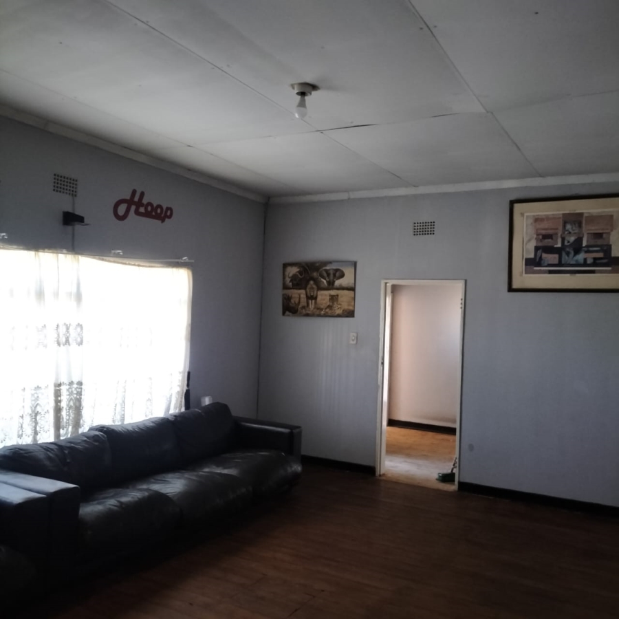 3 Bedroom Property for Sale in Salies Village Gauteng