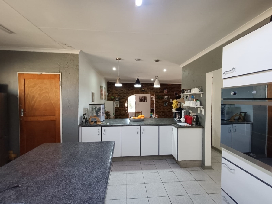 3 Bedroom Property for Sale in Vanderbijlpark SE 4 Gauteng