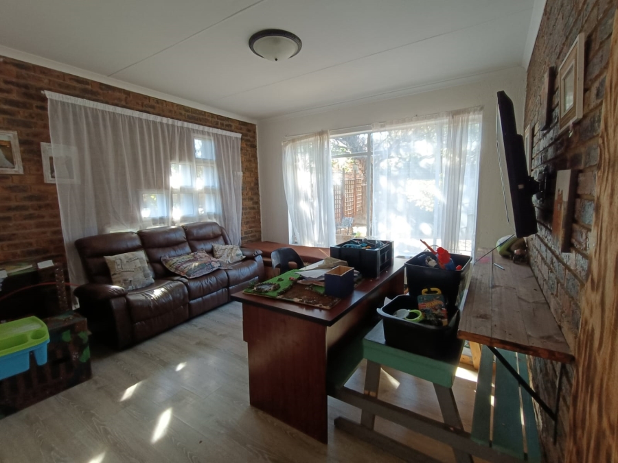 3 Bedroom Property for Sale in Vanderbijlpark SE 4 Gauteng